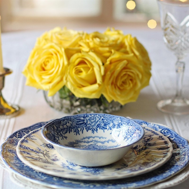 Bone China Dinner Set 18 Pieces