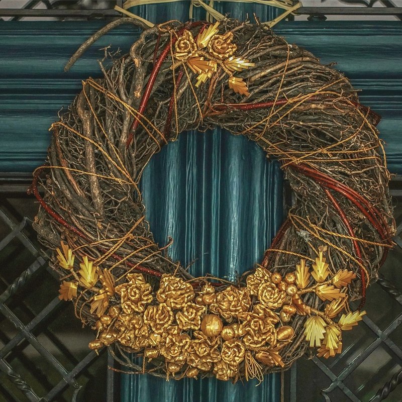 Festive Entrance Decor Combo