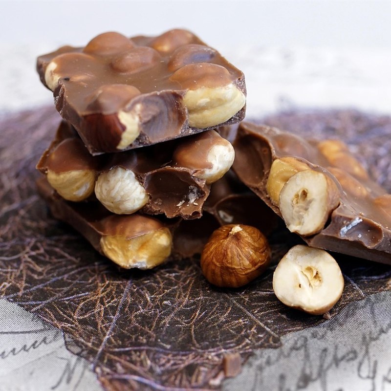 Premium Chocolate and Nuts Hamper